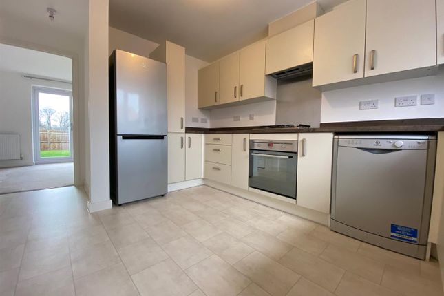 22, Heather Way, Mansfield photo 5
