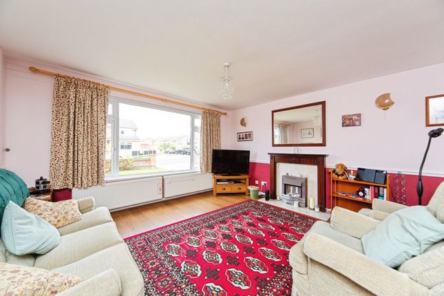 129, Lyndale Avenue, Merseyside photo 4