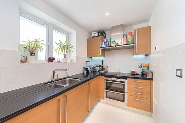 Flat 32,, Earls House, Richmond photo 3