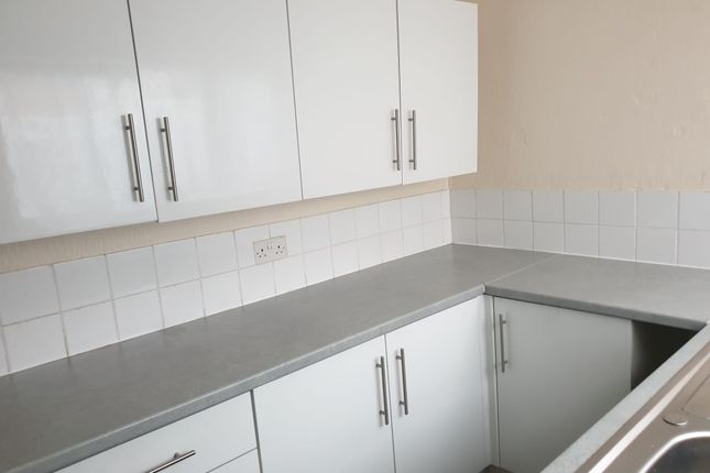 3, Thornton Street, Middlesbrough photo 3