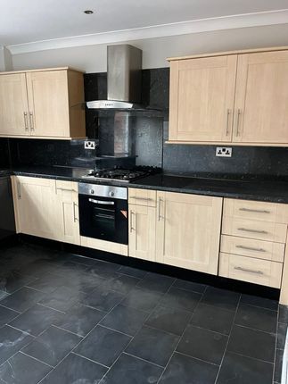 Terraced house to rent in Ruskin Square, Meersbrook, Sheffield