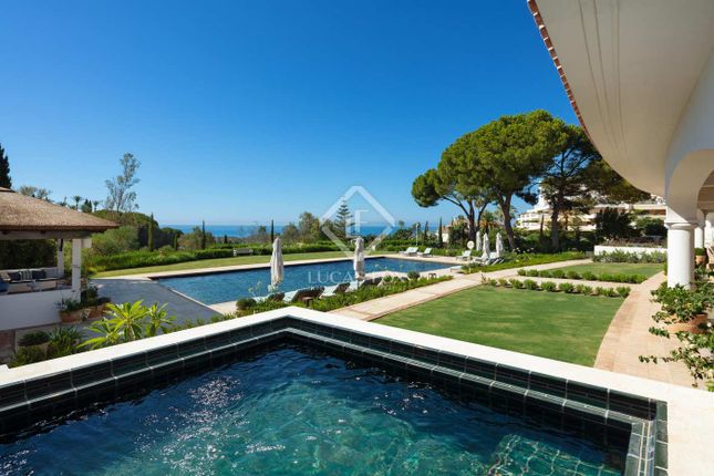 Thumbnail Villa for sale in Spain, Costa Del Sol, Marbella, Golden Mile, Mrb36592
