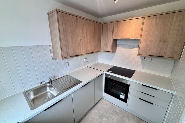 25, Rosemont Court, Alphington, Exeter photo 3
