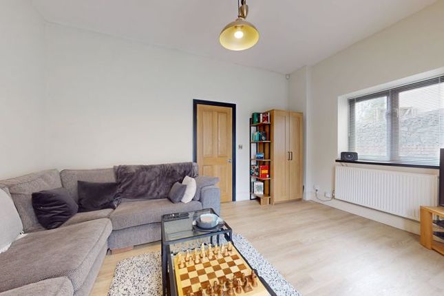 30, Romilly Crescent, Cardiff photo 4