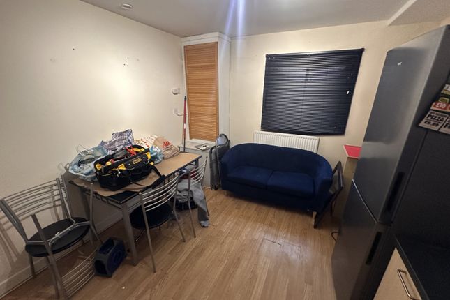 30, Kelso Heights, Leeds photo 3
