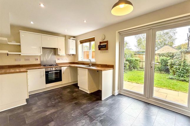 Beech View Drive, Buxton photo 3