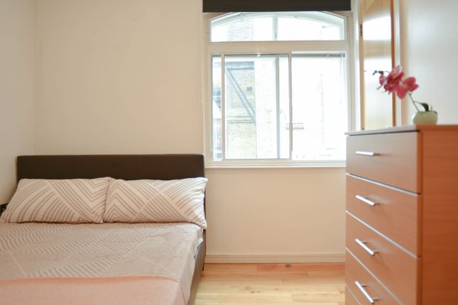 ROOM B, MAGDALEN STREET, FLAT 17A, London photo 5