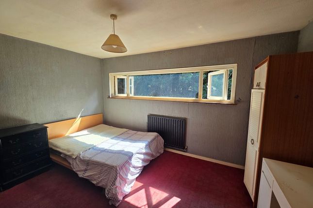 6, Sunningdale Way, Milton Keynes photo 4