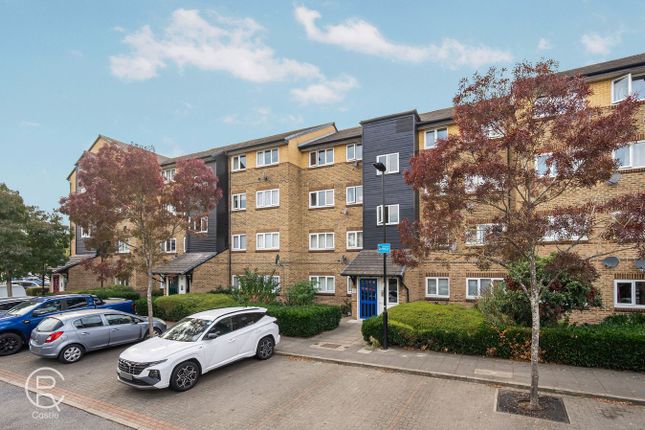 23, Cubitt Square, Southall photo 2
