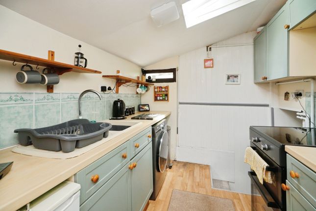 7, Penlan, Gwynedd photo 3