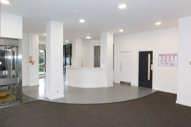320 Collonnade, Sunbridge Road, Bradford photo 2