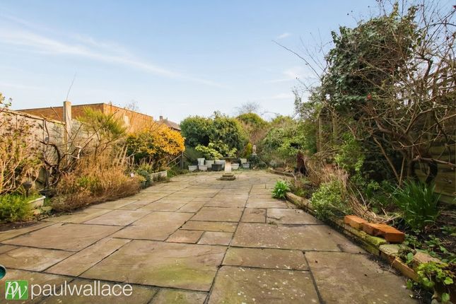 4, Ranworth Avenue, Hoddesdon photo 4