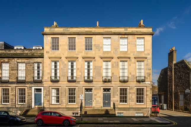 Thumbnail Flat for sale in 81/3 East Claremont Street, Edinburgh