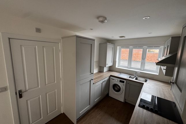 11, Canons Close, Corby photo 3
