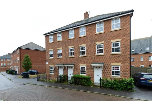 Thumbnail Property to rent in The Runway, Hatfield, Hertfordshire