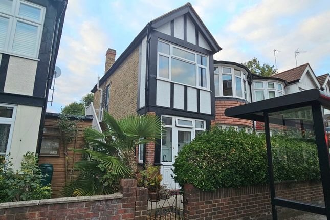Top Flat, Twickenham photo 3