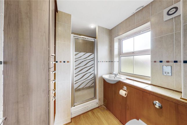 Flat for sale in Courtleigh Gardens, London