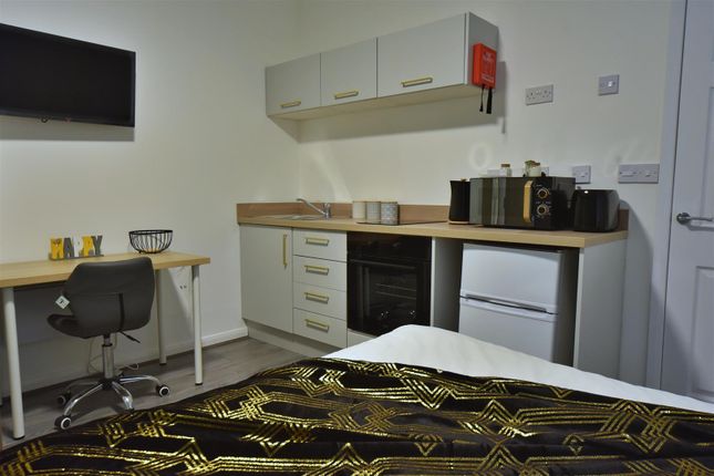 Room 1, 165, Albert Road, Middlesbrough photo 2