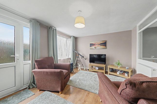 7 Exford Walk, Worthing photo 3