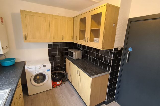 13 Pattison, Wellesley Street, London photo 5