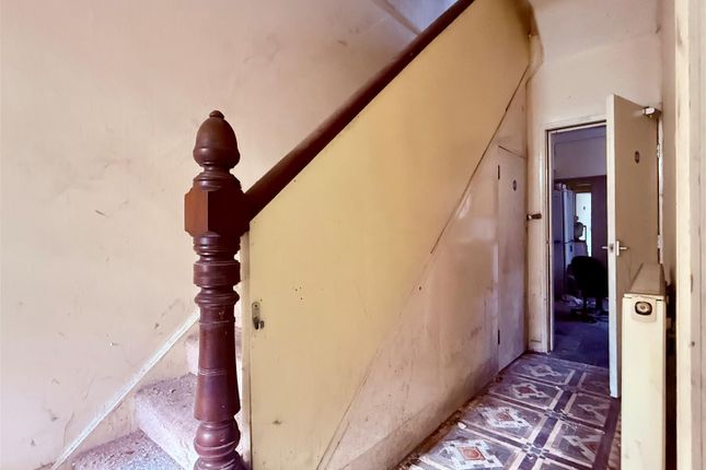 Hallway.Jpg