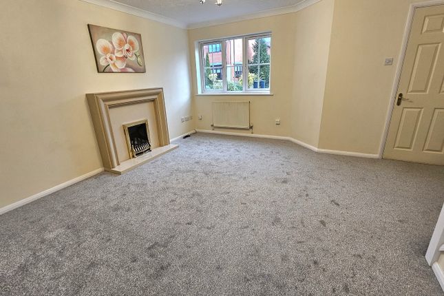 5 Farne Avenue, St Peters, Worcester photo 2