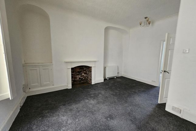 Flat 2, 20, Warren Road, Torquay photo 2