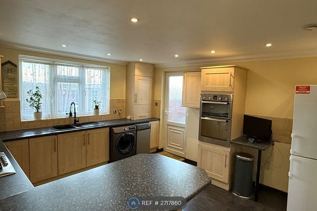 Dickens Avenue Tilbury, Tilbury photo 5