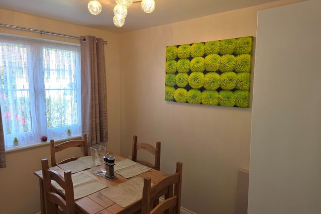 29, Brickfield Close, Newport photo 2