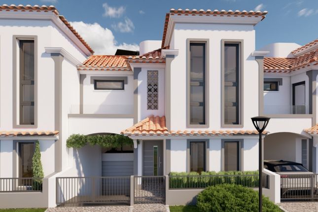 Town house for sale in Lagoa, Portugal