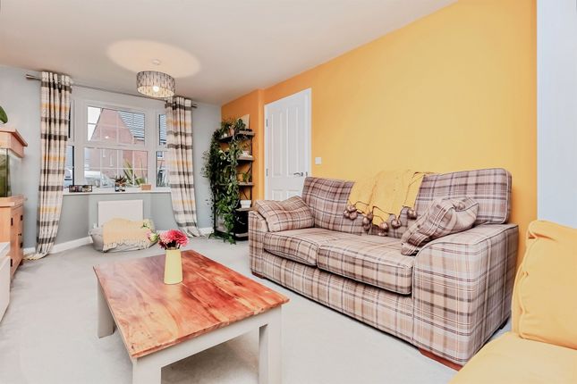 5, Siskin Road, KETTERING photo 3