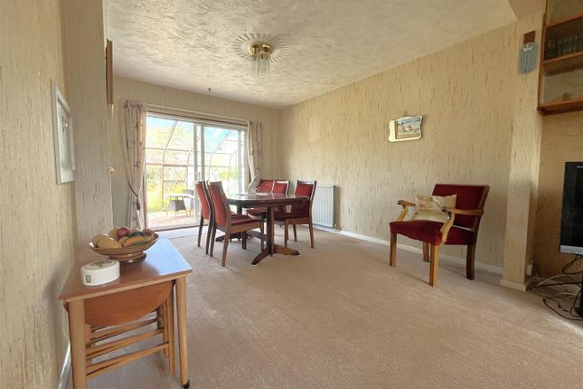 17, Clarence Road, Weymouth photo 3