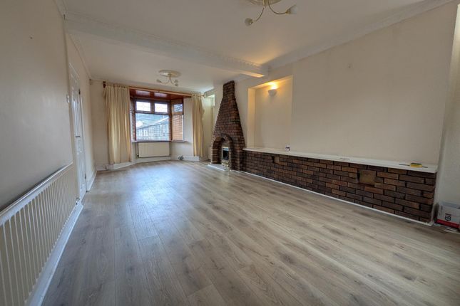 7, Dover Street, Pentre photo 2