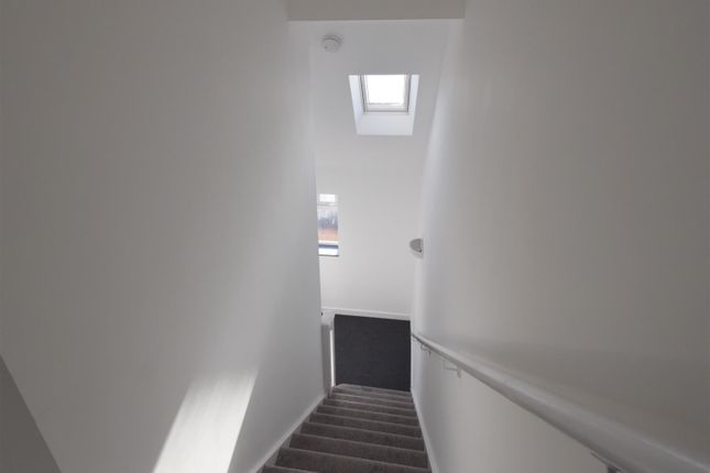 Top Floor Flat, Tff 204, Marksbury Road, Bristol photo 4