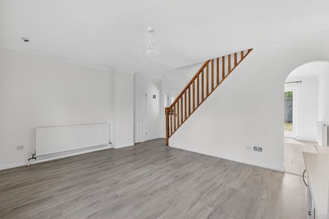 84, Clay Hill, Milton Keynes photo 3