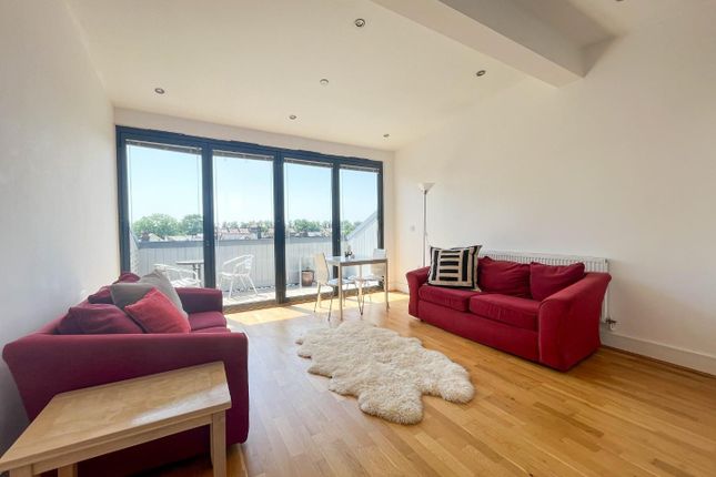 Flat 2, Appleyard House, 87 Paradise Street, Cambridge photo 2