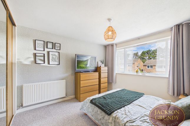 12, Conifer Rise, Northampton photo 3