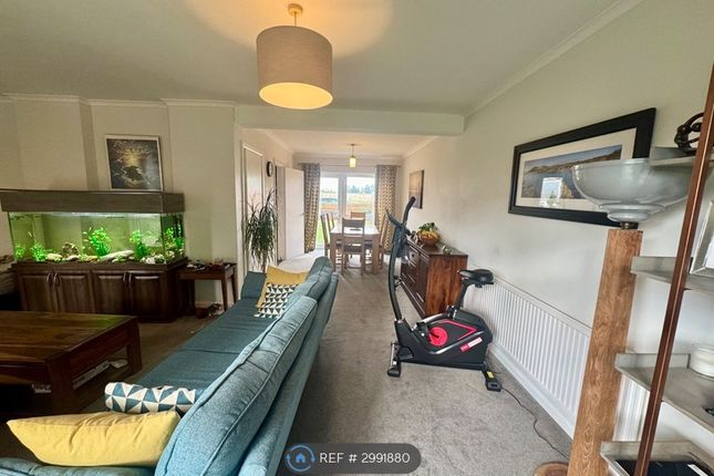 Whites Lane, Datchet Berkshire, Windsor photo 3