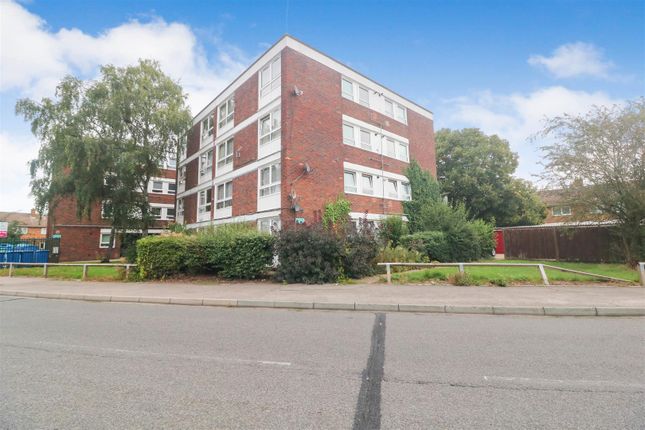 Flat for sale in Parsonage Leys, Harlow