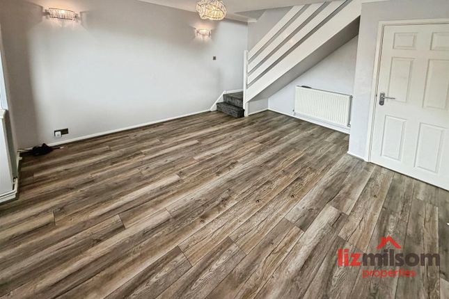 41, Audens Way, Swadlincote photo 4