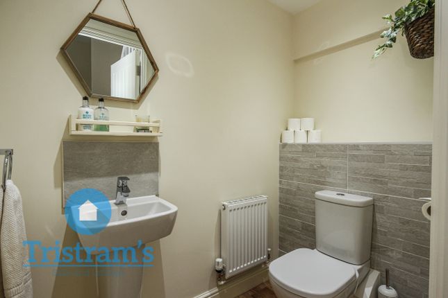 Primrose Cottage, 26, Barley Close, Nottingham photo 4