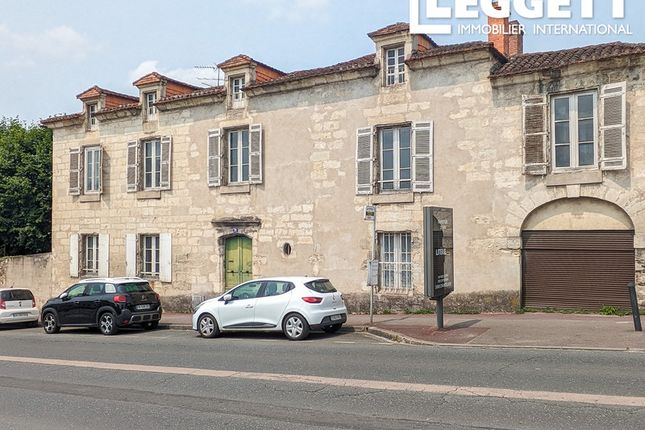 Villa for sale in Périgueux, Dordogne, Nouvelle-Aquitaine