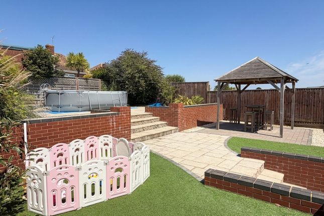 24 Fairway Road, Southampton photo 2