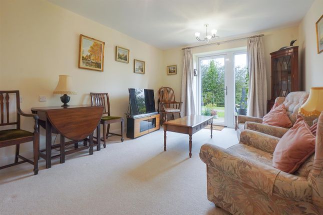 Flat for sale in Harvard Place, Springfield Close, Stratford-Upon-Avon