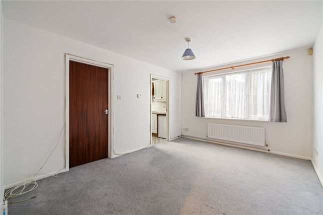 1 Lion Court,, Lion Lane, Surrey photo 4