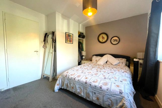 10 Prospect Cottages,, South Road, Ash Vale photo 5