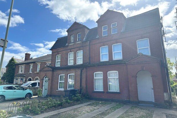 Thumbnail Flat to rent in 61 Denmark Road, Gloucester