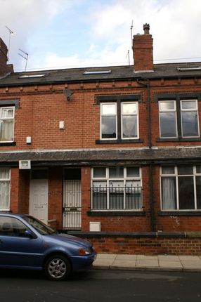 Terraced house to rent in Hartley Grove, Woodhouse, Leeds