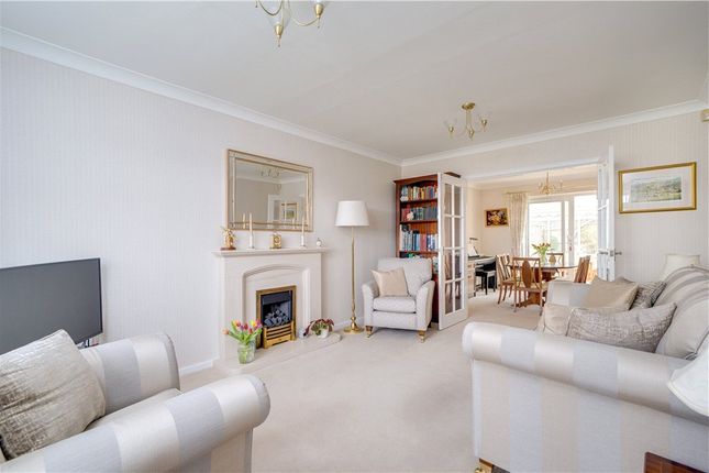 1, St. Johns Close, Leeds photo 2