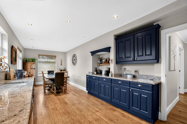6, Moors Close - Kington Langley, Chippenham photo 4